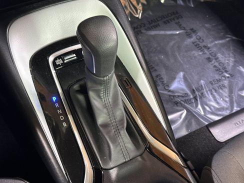 Used 2024 Toyota Corolla SE w/ Convenience Package image 17