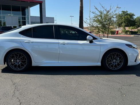 New 2026 Toyota Camry Hybrid image 6