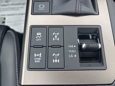 Used 2024 Toyota Land Cruiser image 39