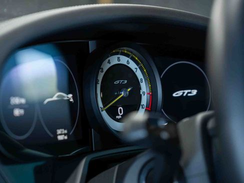 Used 2022 Porsche 911 GT3 RWD image 67