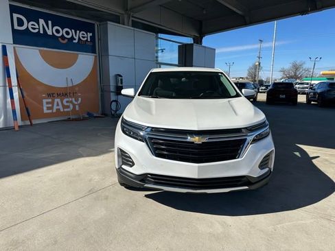 Used 2023 Chevrolet Equinox LT AWD/4WD image 3