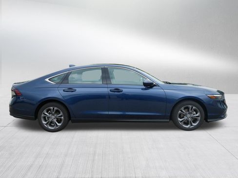 Certified 2023 Honda Accord EX image 8