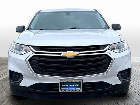 Used 2020 Chevrolet Traverse LS image 2