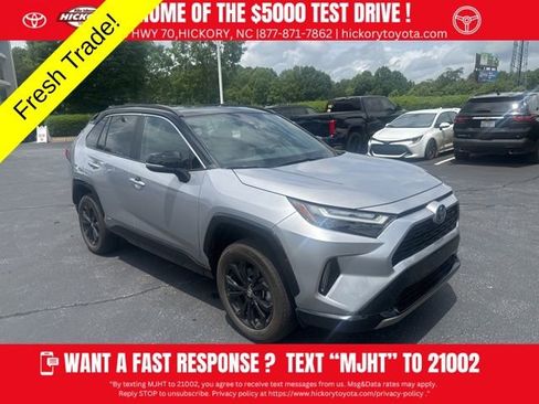 Used 2022 Toyota RAV4 XSE AWD/4WD image 1