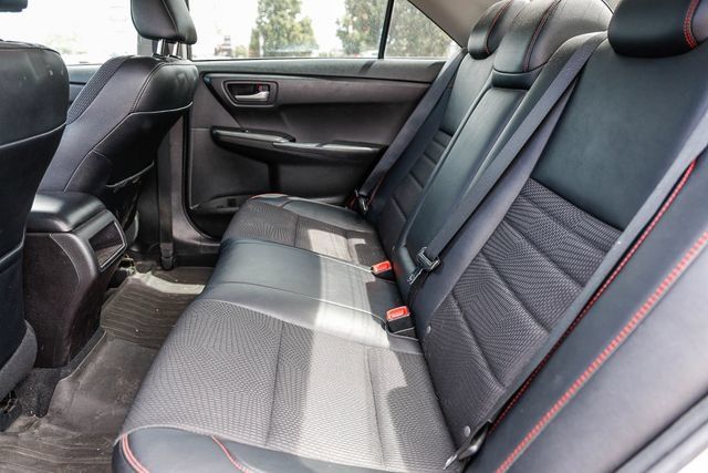 Used 2017 Toyota Camry SE FWD image 16