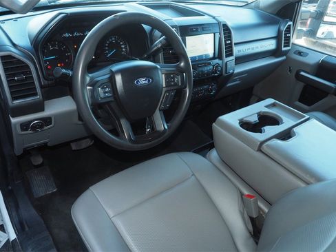 Used 2020 Ford F350 XL w/ Power Equipment Group image 9
