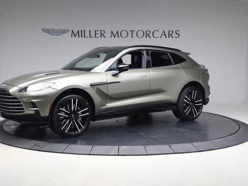 New 2026 Aston Martin DBX 707 image 2