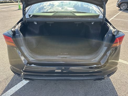 Used 2024 Nissan Altima 2.5 SR image 19