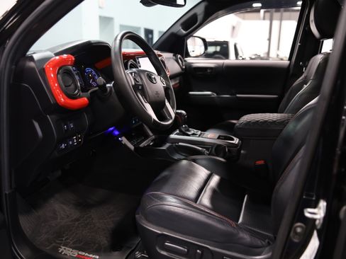 Used 2022 Toyota Tacoma TRD Pro AWD/4WD image 16
