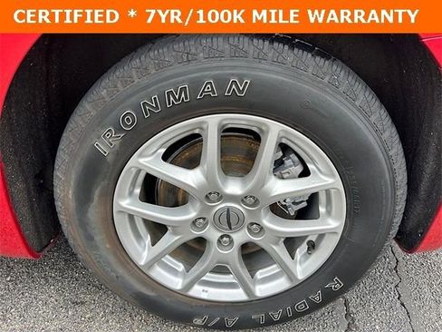 Certified 2024 Chrysler Pacifica Touring-L image 27