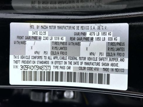 Used 2025 MAZDA MAZDA3 s FWD image 25