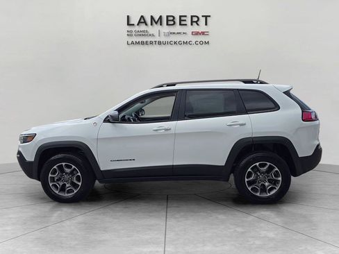 Used 2021 Jeep Cherokee Trailhawk w/ Sun, Sound & Nav Group AWD/4WD image 2
