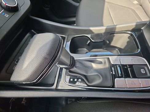 Certified 2025 Hyundai Tucson SE image 34