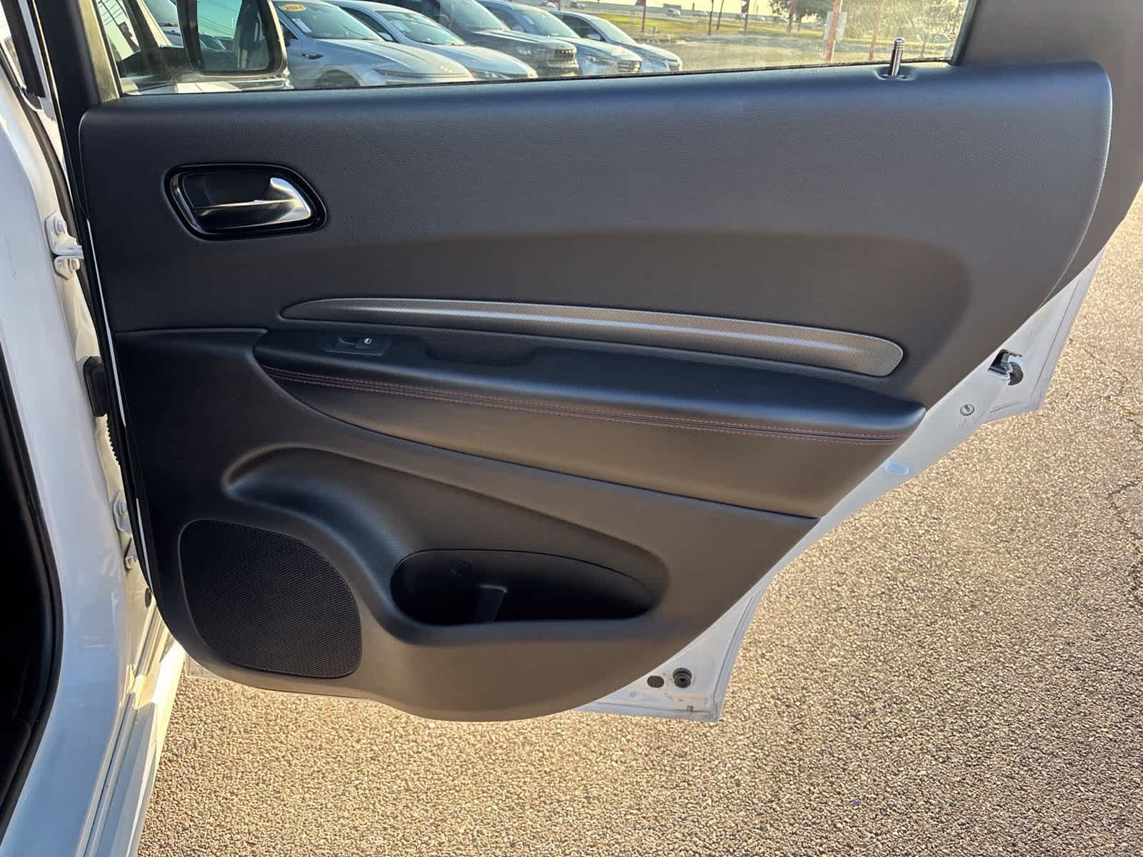 Used 2025 Dodge Durango GT RWD image 15