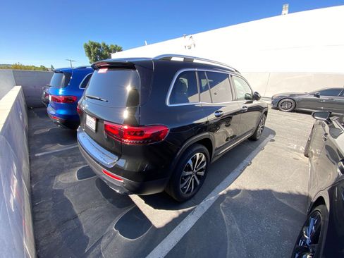 Used 2023 Mercedes-Benz GLB 250 image 4