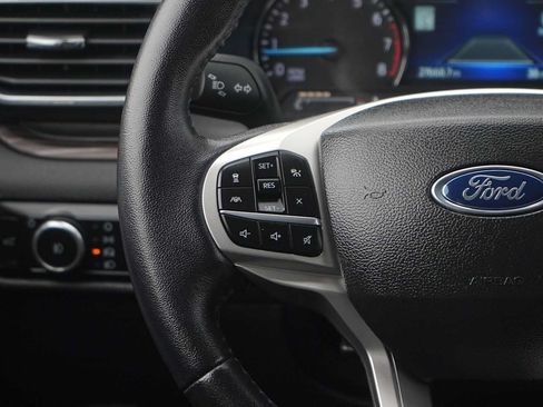 Used 2023 Ford Explorer Limited RWD image 17