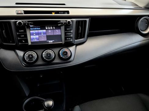 Used 2018 Toyota RAV4 LE w/ All Weather Liner Package AWD/4WD image 29