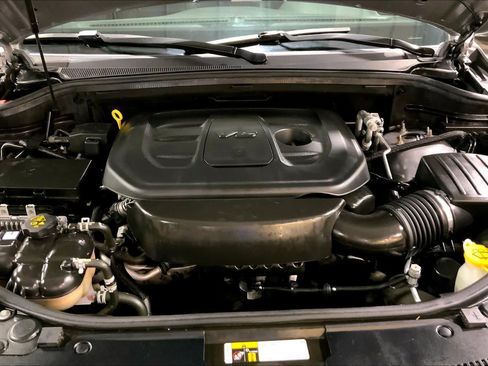 Used 2020 Jeep Grand Cherokee Altitude AWD/4WD image 32
