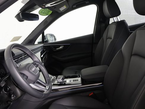 Used 2025 Audi Q7 2.0T Premium w/ Convenience Plus Package image 20