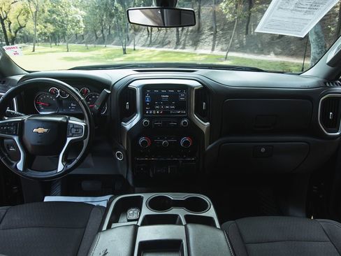 Used 2020 Chevrolet Silverado 1500 LT w/ All-Star Edition image 31