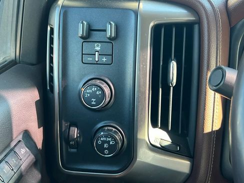 Used 2016 Chevrolet Silverado 1500 High Country w/ High Country Premium Package image 29