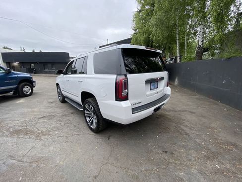 Used 2017 GMC Yukon Denali w/ Open Road Package AWD/4WD image 4