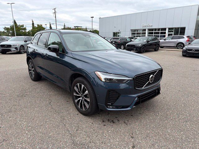 Used 2024 Volvo XC60 B5 Plus w/ Protection Package Premier AWD/4WD image 3