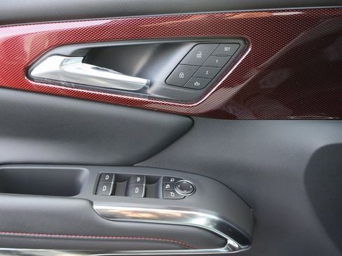 New 2026 Chevrolet Traverse RS image 18