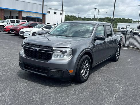 Used 2023 Ford Maverick XLT FWD image 2