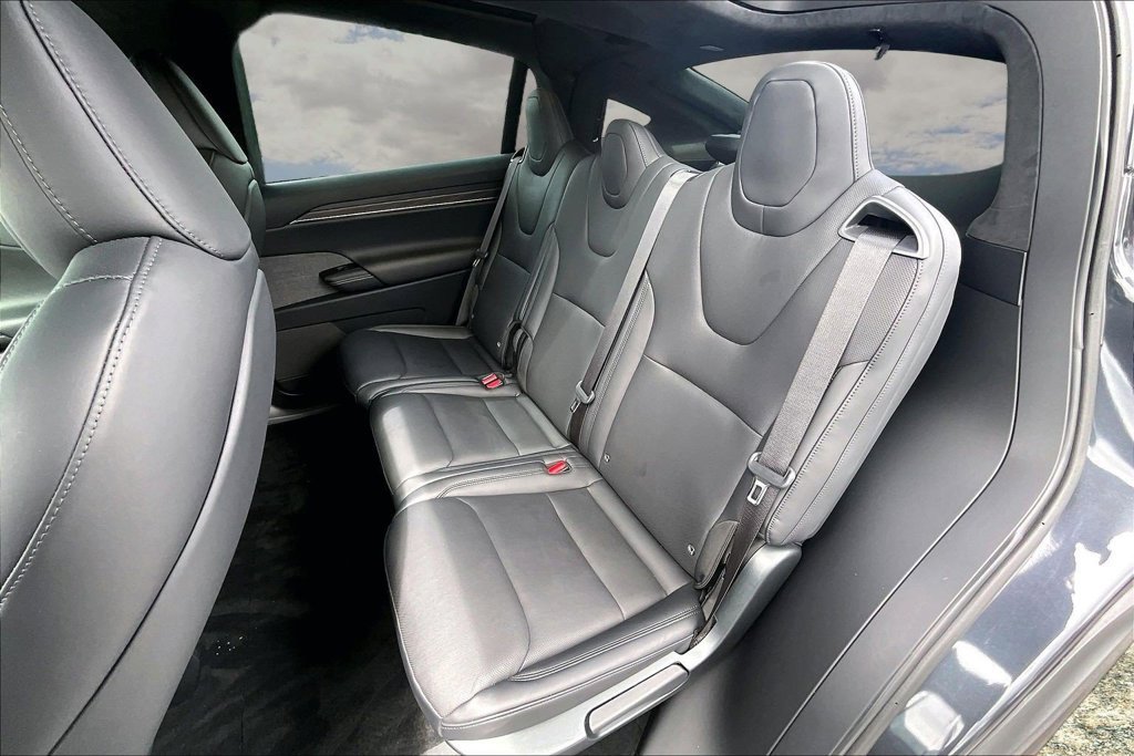 Used 2024 Tesla Model X AWD/4WD image 22