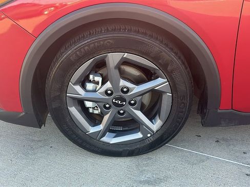 Used 2025 Kia K4 LXS image 6