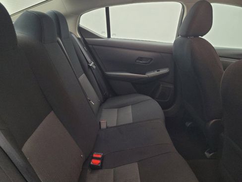 Used 2025 Nissan Sentra SV FWD image 19