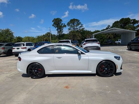 Used 2025 BMW 230i Coupe w/ M Sport Package RWD image 9