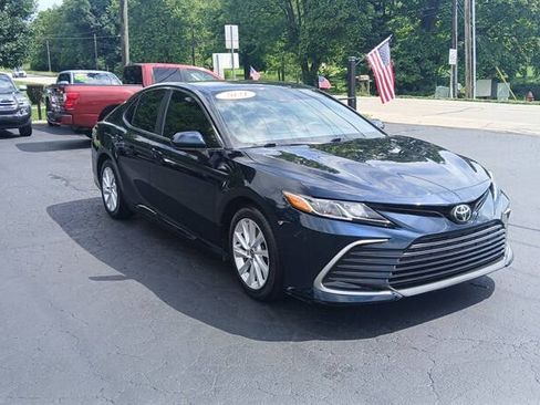 Used 2021 Toyota Camry LE FWD image 17