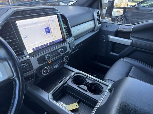 Used 2022 Ford F350 Lariat w/ Lariat Ultimate Package image 11