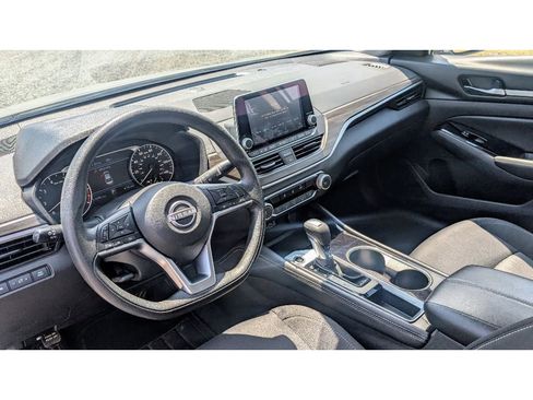 Used 2023 Nissan Altima 2.5 SV image 18