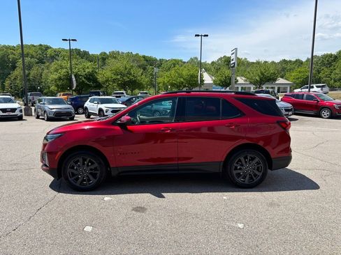 Used 2022 Chevrolet Equinox RS AWD/4WD image 3