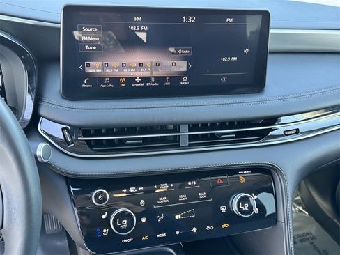 Used 2024 INFINITI QX60 Luxe image 7