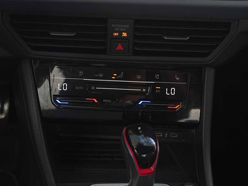 Used 2025 Volkswagen Jetta GLI Autobahn FWD image 21