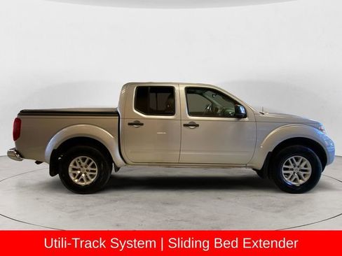 Used 2018 Nissan Frontier SV w/ Value Truck Package image 7