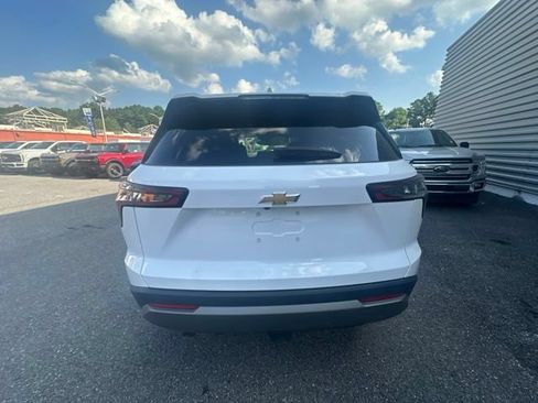 Used 2025 Chevrolet Equinox LT AWD/4WD image 7