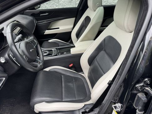 Used 2018 Jaguar XE S AWD/4WD image 7