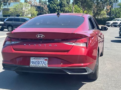 Used 2023 Hyundai Elantra SEL FWD image 3