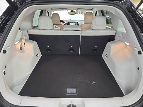 Used 2022 Jeep Cherokee Latitude Lux image 11