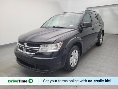Used 2019 Dodge Journey SE image 1