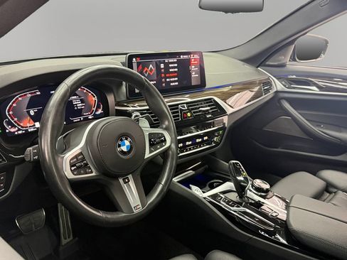 Used 2023 BMW 540i w/ Executive Package RWD image 16