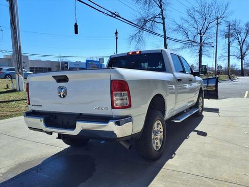 Used 2024 RAM 2500 Big Horn AWD/4WD image 9