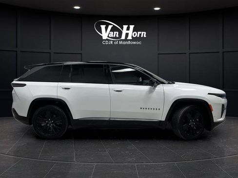 Used 2024 Jeep Wagoneer Launch Edition image 2