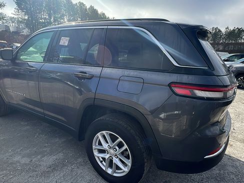 Used 2024 Jeep Grand Cherokee Laredo X w/ Luxury Tech Group I image 10