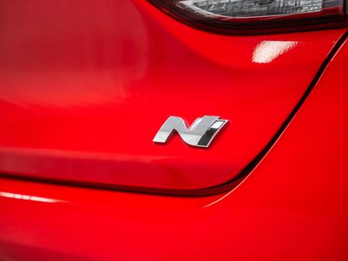 Used 2021 Hyundai Veloster N FWD image 9